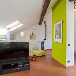 Apt With Terrace And Shared Pool! Lake View! Nesso