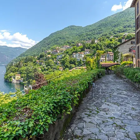 Apt With Terrace And Shared Pool! Lake View! *