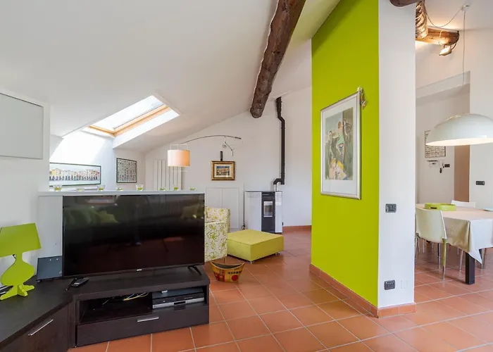 Apt With Terrace And Shared Pool! Lake View! Nesso