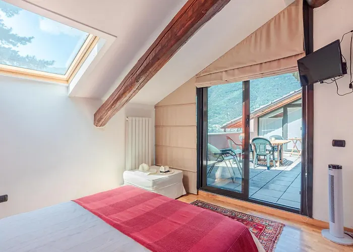 Apt With Terrace And Shared Pool! Lake View! * 内索