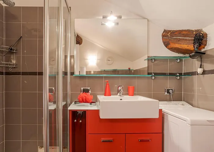 Apt With Terrace And Shared Pool! Lake View! *